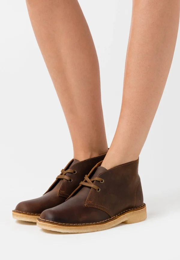 Clarks Originals Desert Boot – Chaussures À Lacets – Beeswax site pas cher 1