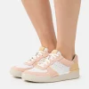 livraison la plus rapide Clarks Craftcup Court – Baskets Basses – Pale Peach 22