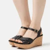 Clarks Elleri Plum – Sandales À Plateforme – Black grande surprise 23