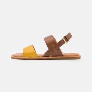 acheter en ligne Clarks Karsea Strap – Sandales – Tan Combi 10