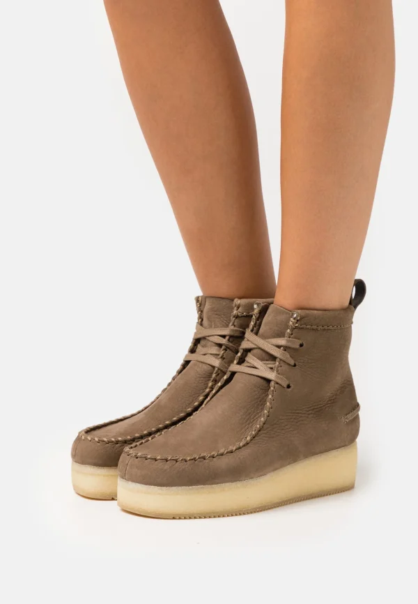 marque moins cher Clarks Originals Wallabee – Bottines À Lacets – Light Brown 1